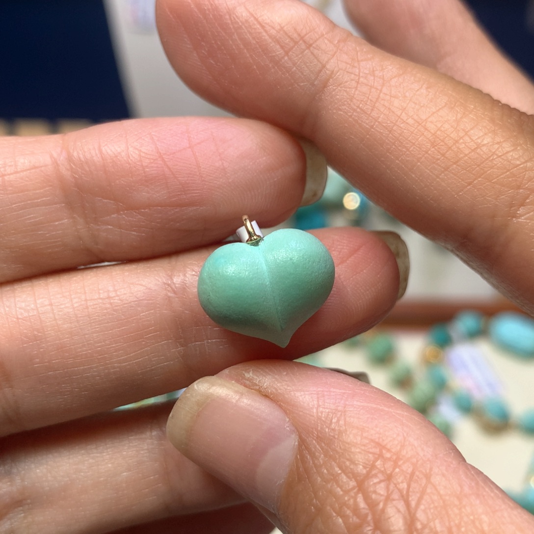 绿松石18K金镶嵌吊坠