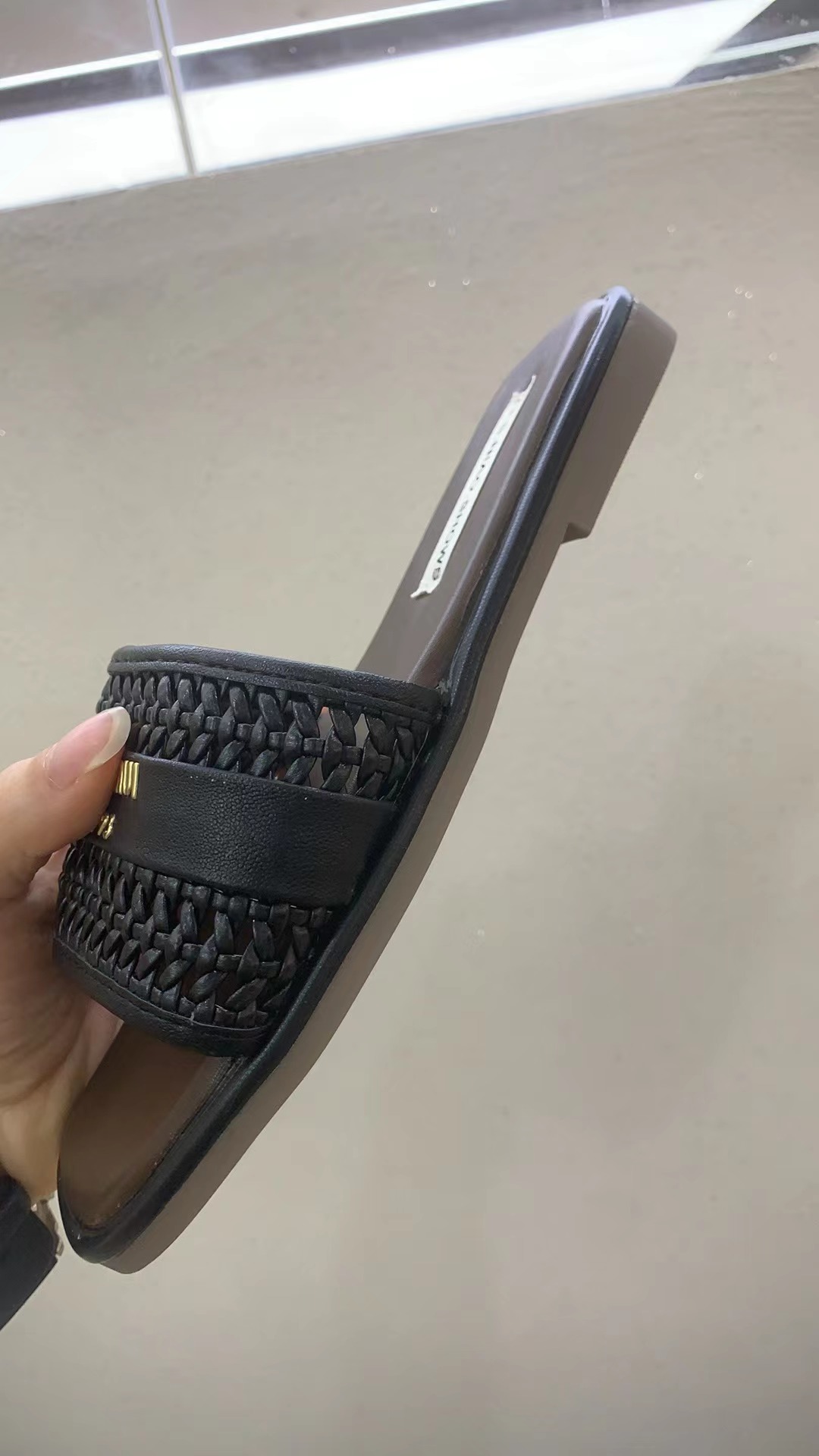 （6699-6）时尚百搭平底一字拖鞋