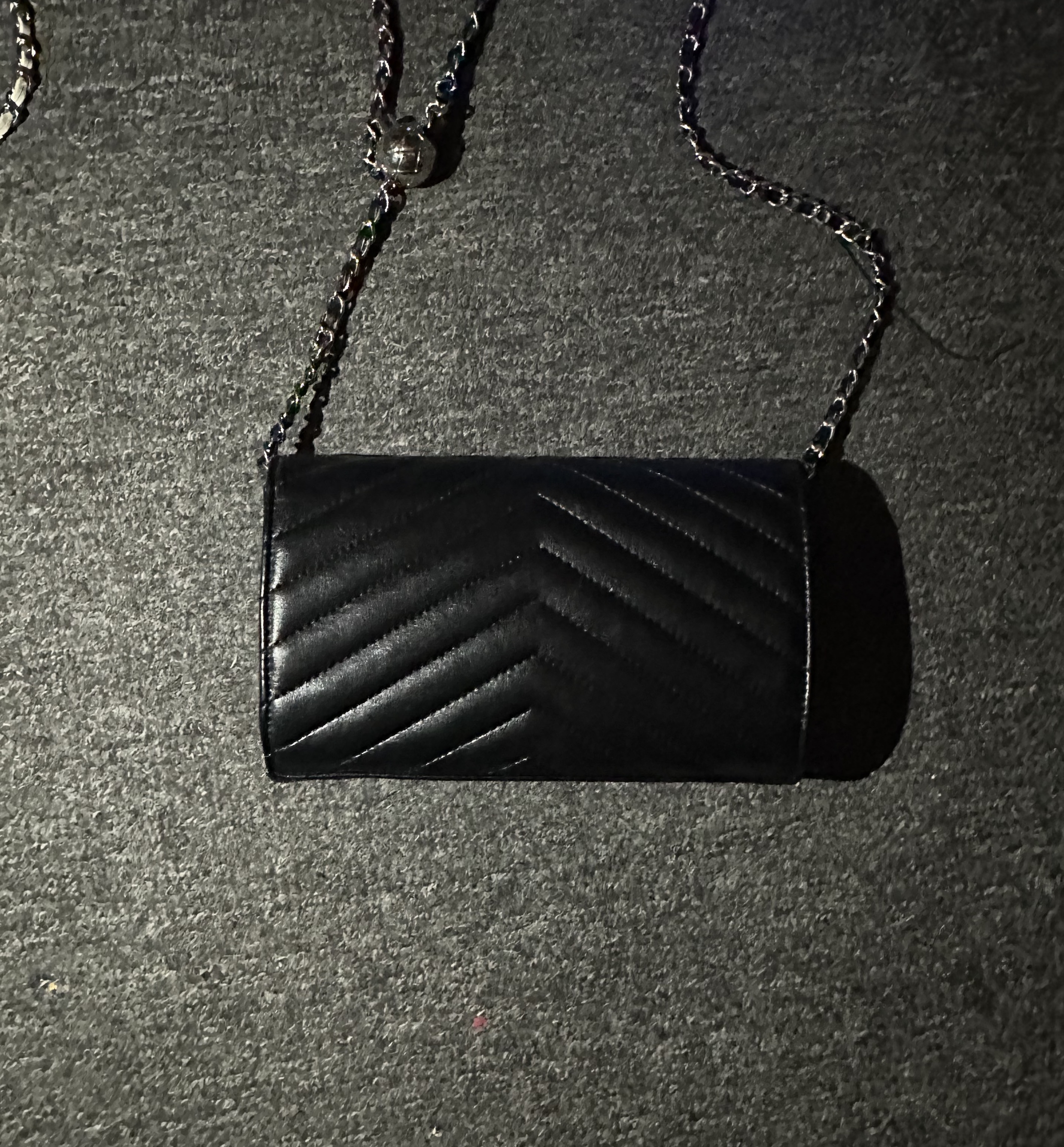 LQ-WITH-QUEEN真皮女包黑色信封-亮