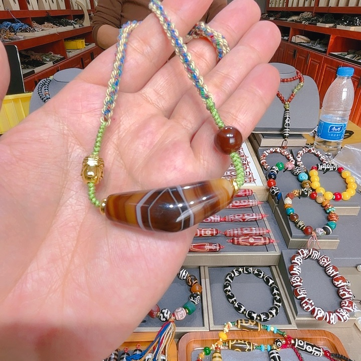 未镶嵌玛瑙/玉髓珠宝奇石