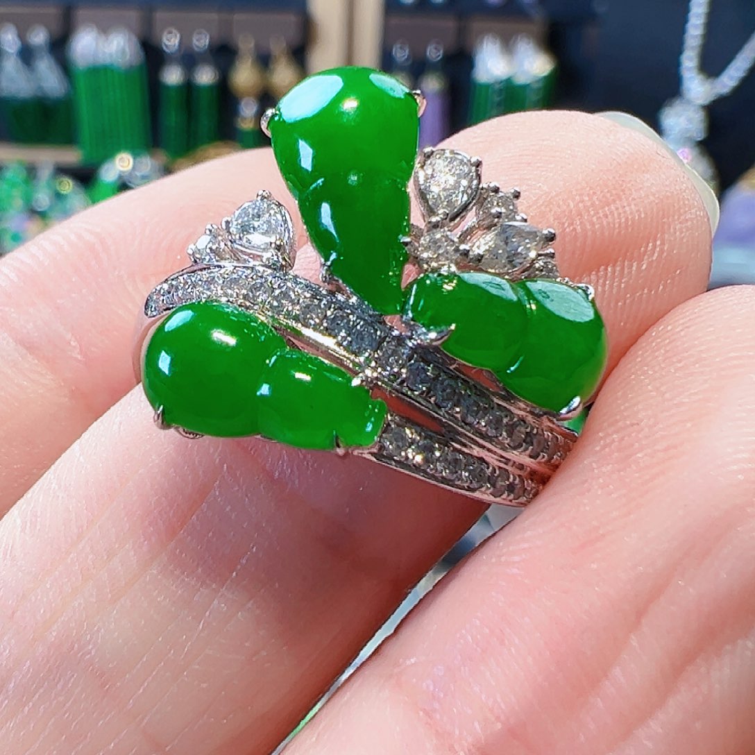 翡翠戒指18K金镶嵌签收后24小时鉴赏期