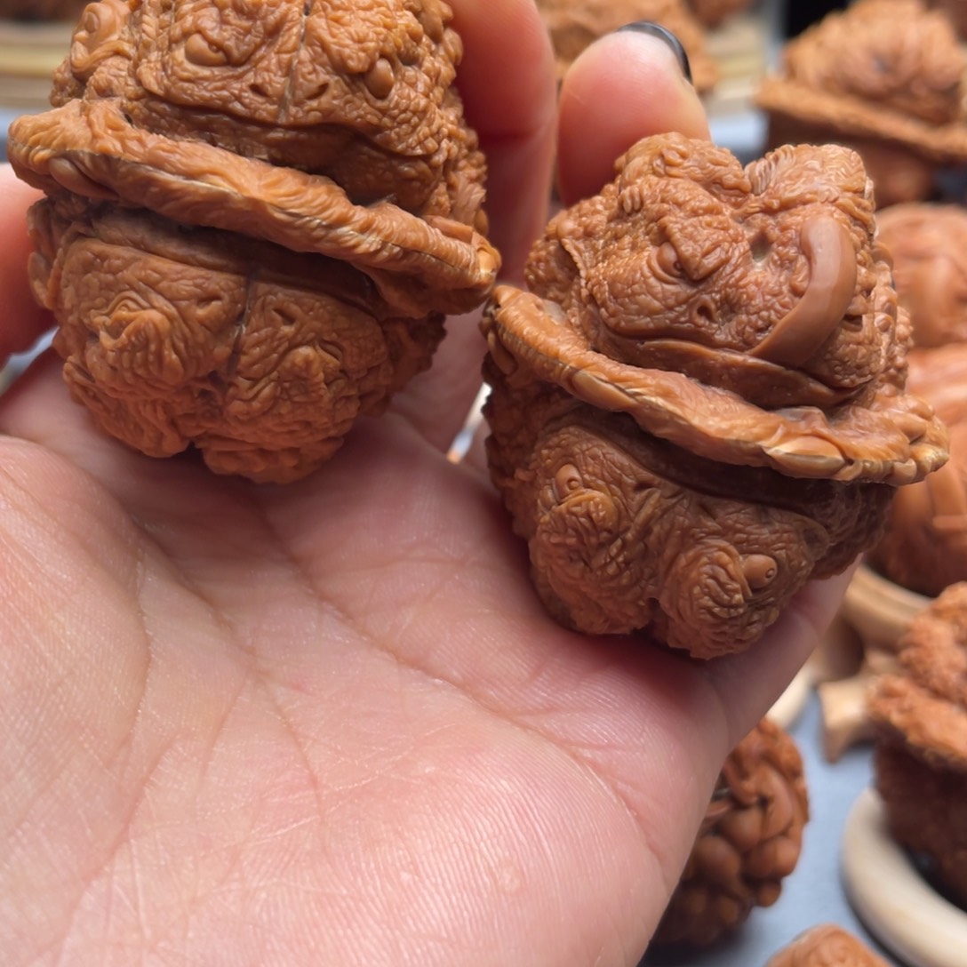 玺***轩核桃手串/手链山海经金蝉蛤蟆头核桃雕刻