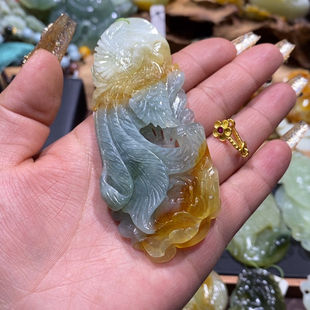 蛇纹石玉颈饰未镶嵌佩**治