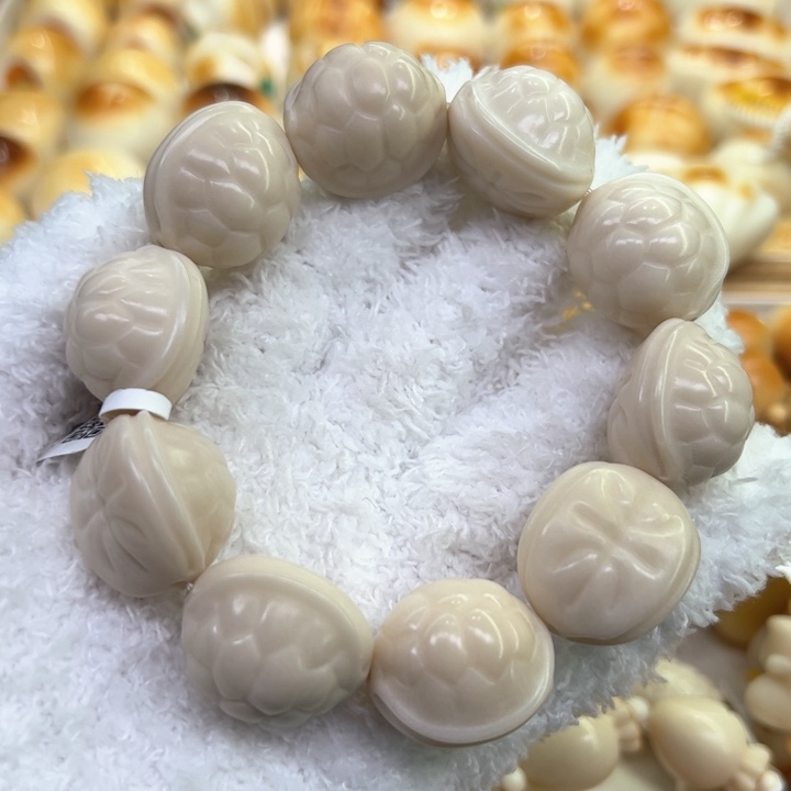 白玉菩提把件100 象牙果原果雕刻富甲天下 微瑕