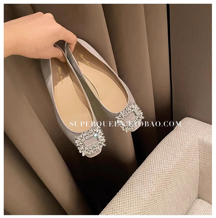Superqueen  银灰色桑蚕丝小方头真丝水钻方扣平底单鞋浅口女鞋