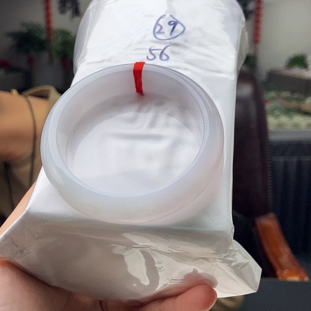 翡翠手镯未镶嵌拍一发一