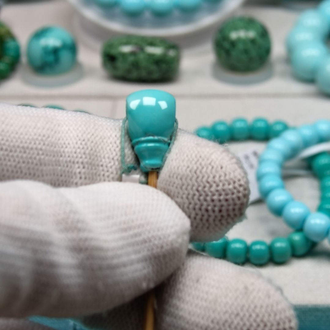 绿松石未镶嵌原矿绿松石