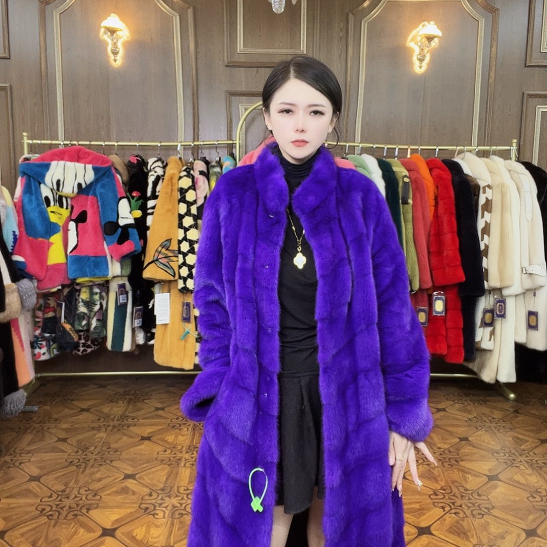 紫色立领皮草外套