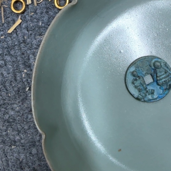 摆件j h g f f h c fu g f