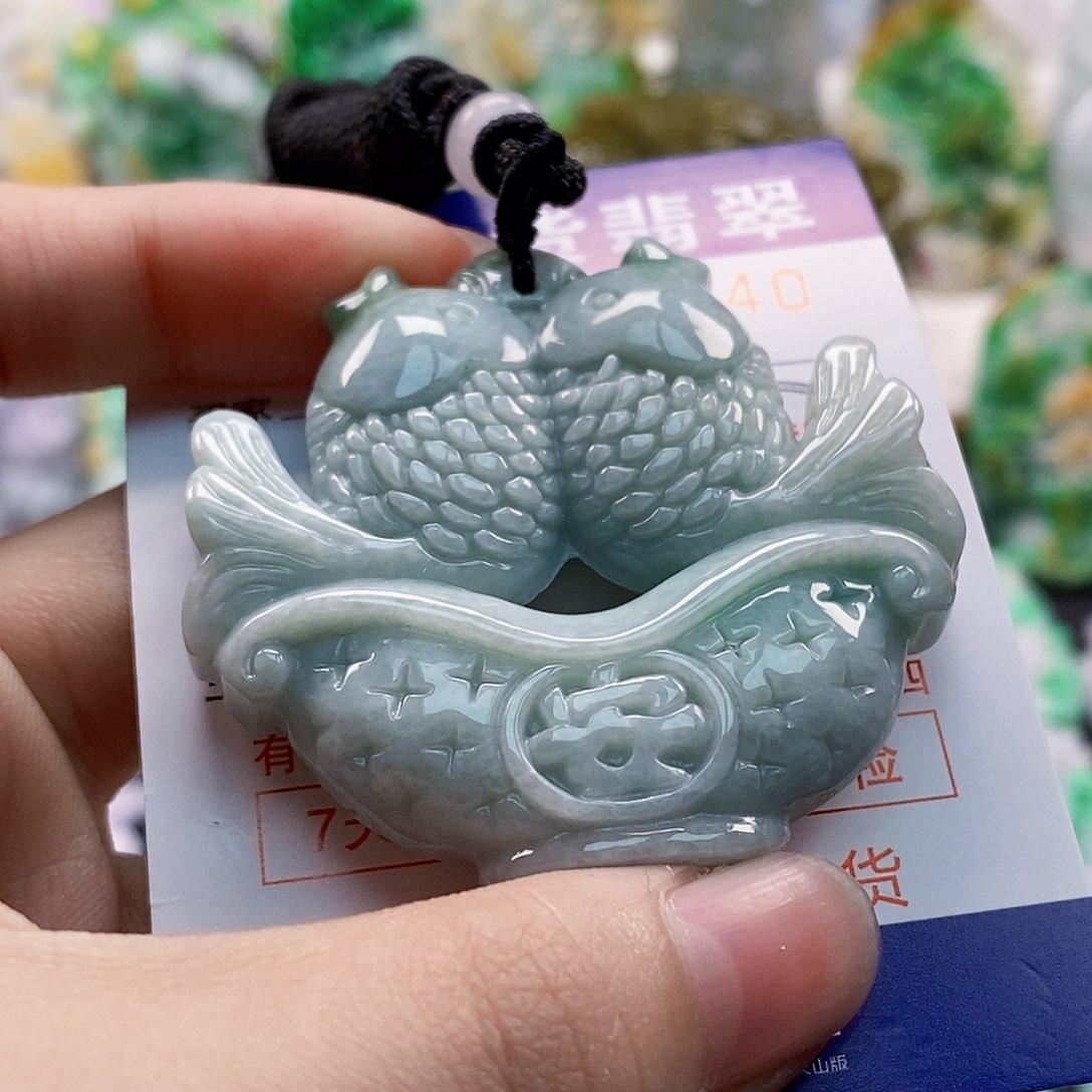 吊坠(不含链)未镶嵌翡翠