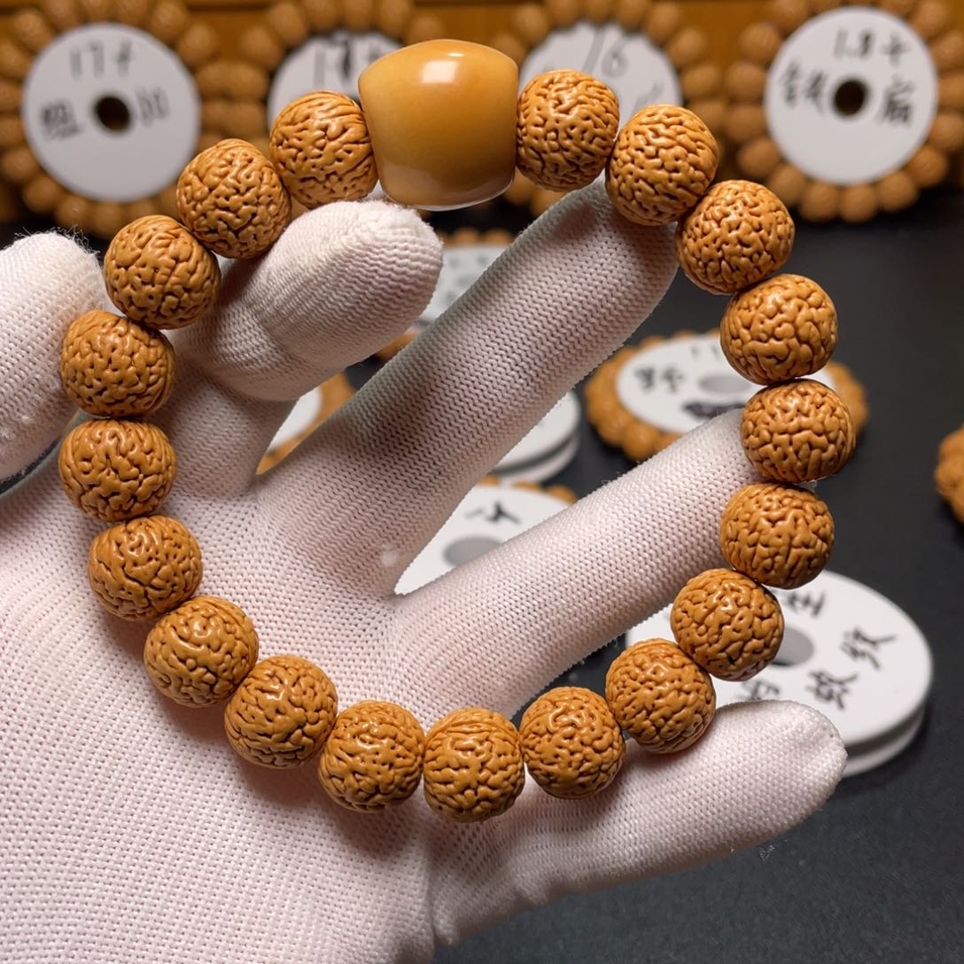 点***军桃核吊坠野生桃核蚂蚁纹尺寸 15