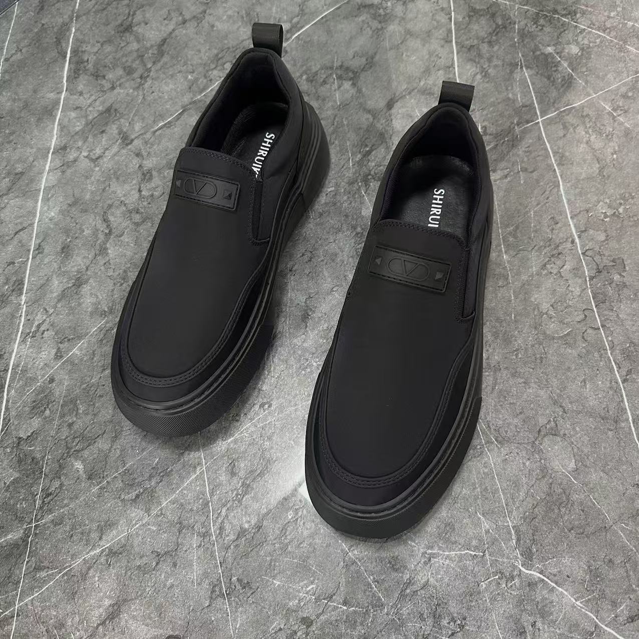 26016黑底-男士时尚休闲鞋板鞋