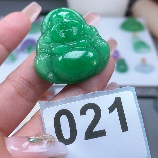 翡翠颈饰未镶嵌吊坠