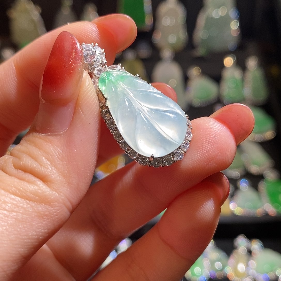 颈饰银S925镶嵌翡翠天然翡翠