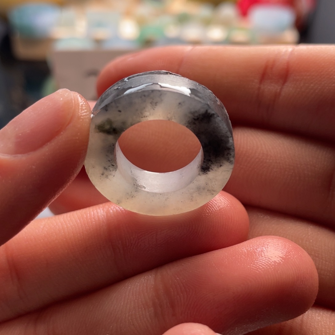 定制翡翠未镶嵌戒指