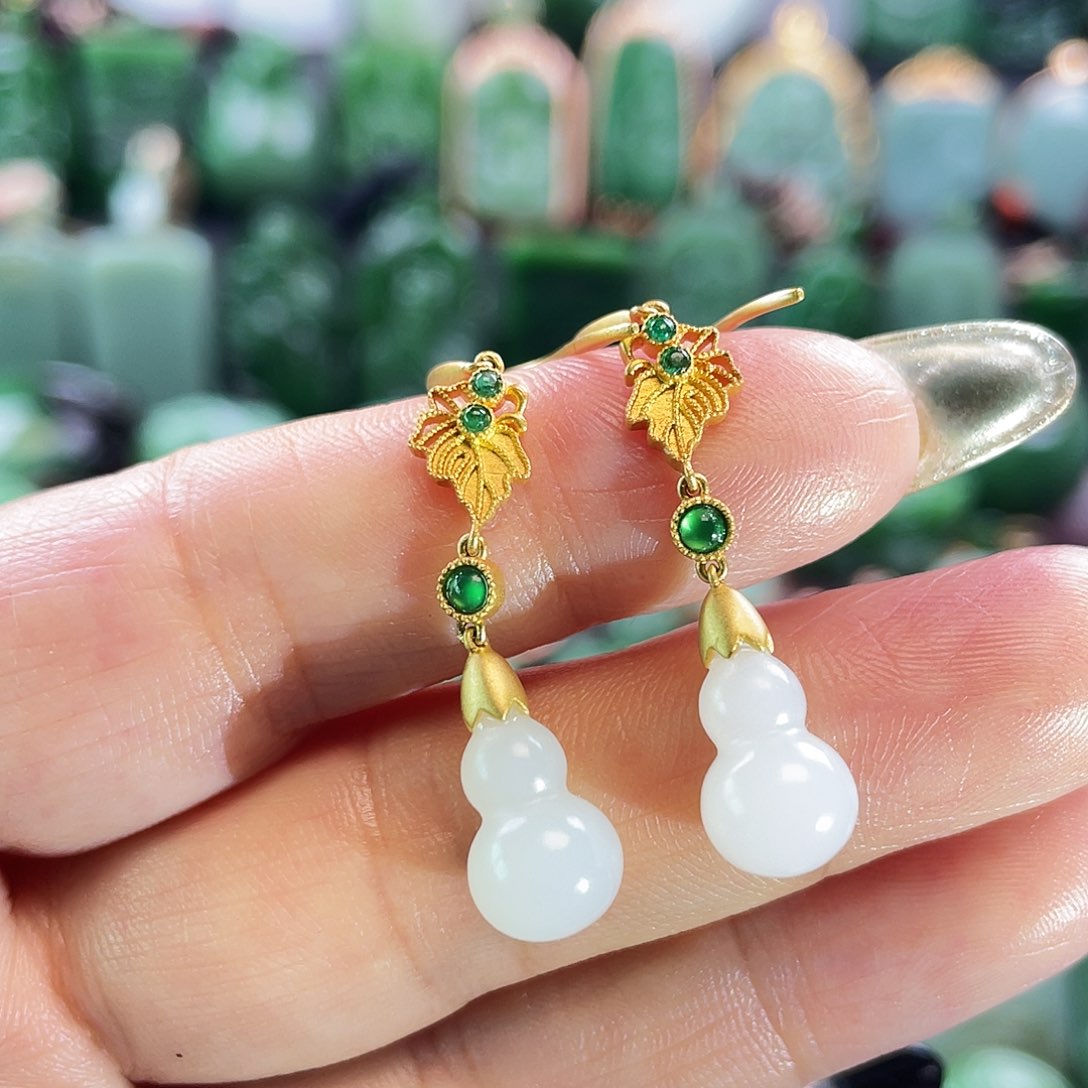 和田玉耳坠18K金镶嵌银*