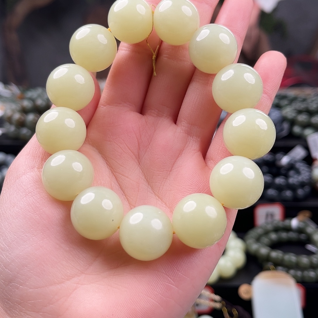 和田玉未镶嵌手链