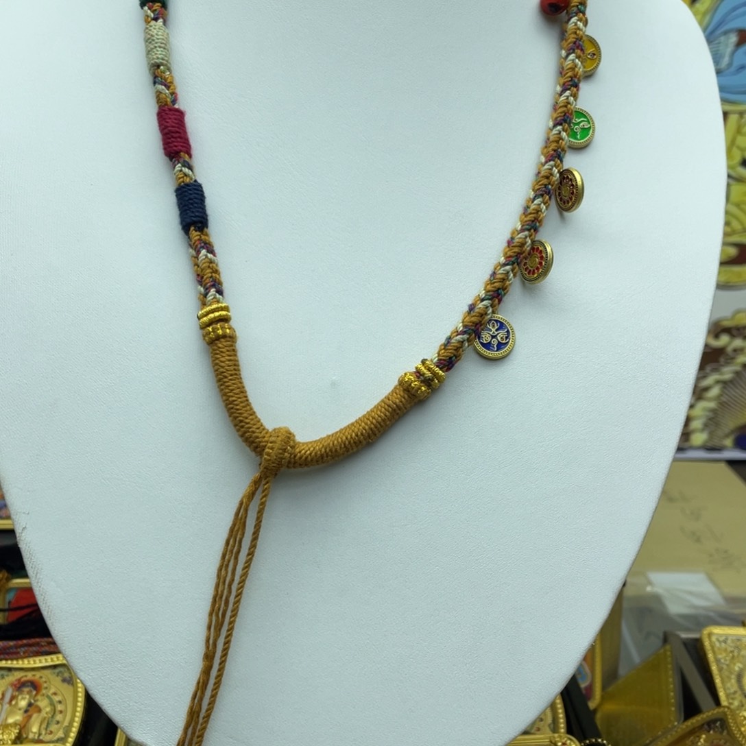 吊坠漫****?他们的尊的呢唐卡呢