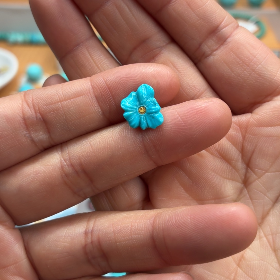 绿松石未镶嵌珠宝奇石