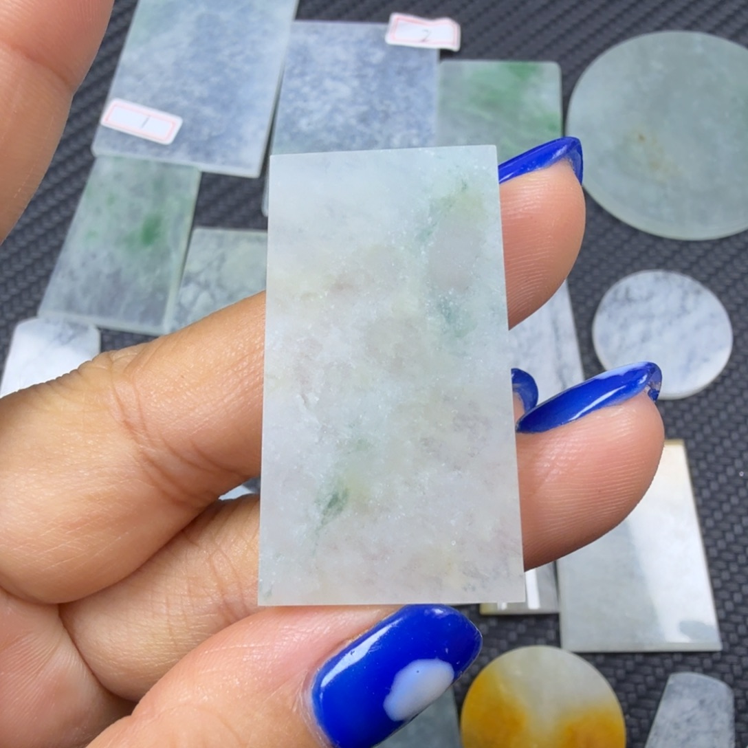 翡翠颈饰未镶嵌天然缅甸A货翡翠