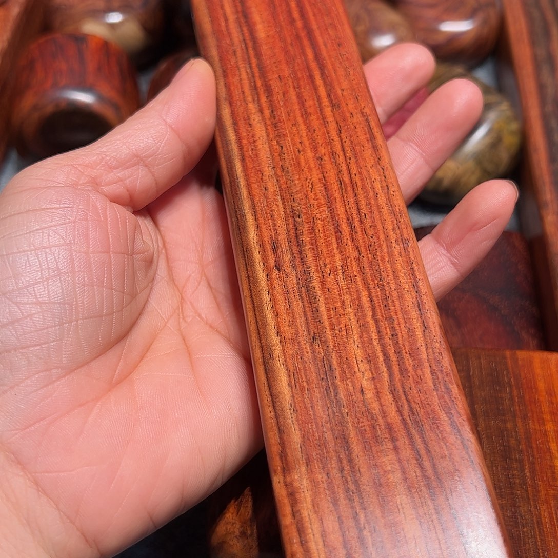 凡***心交趾黄檀（大红酸枝）