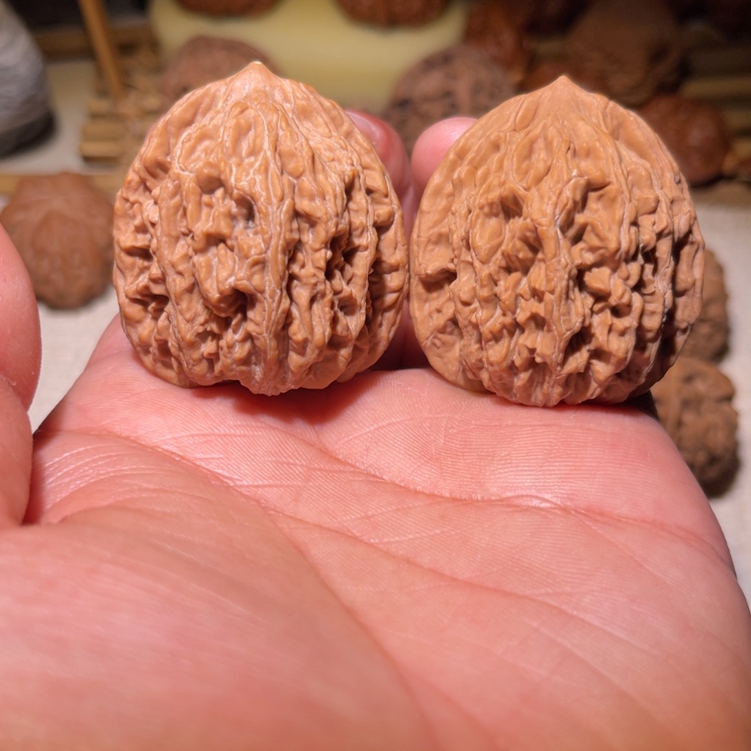 文玩核桃把件40堂虎