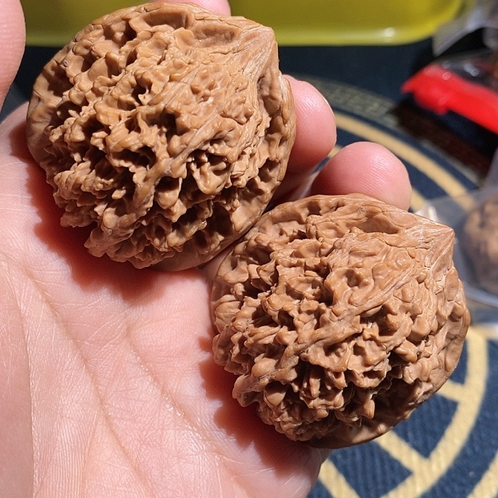 【闪购商品】文玩核桃吊坠唯***心满天星