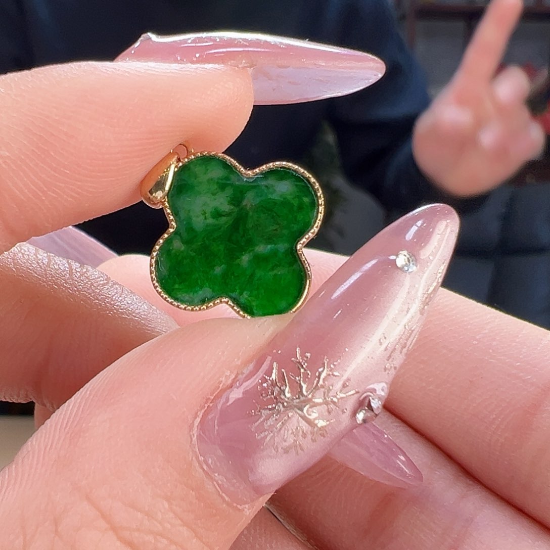 翡翠吊坠(不含链)18K金镶嵌吊坠9