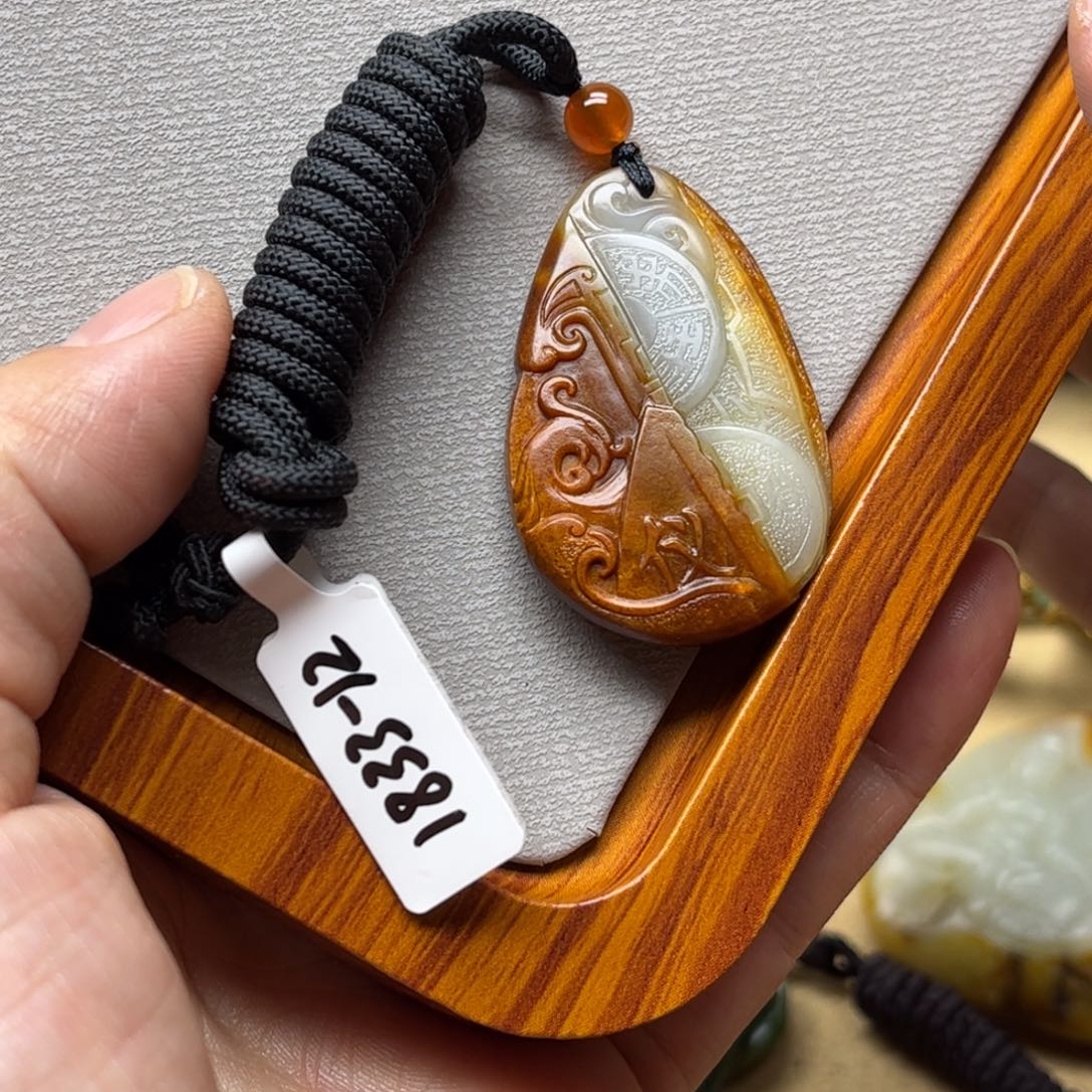 和田玉挂件未镶嵌