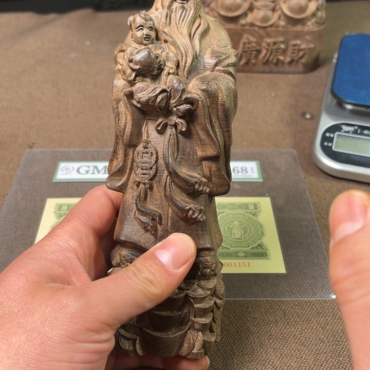 精品摆件工艺品等