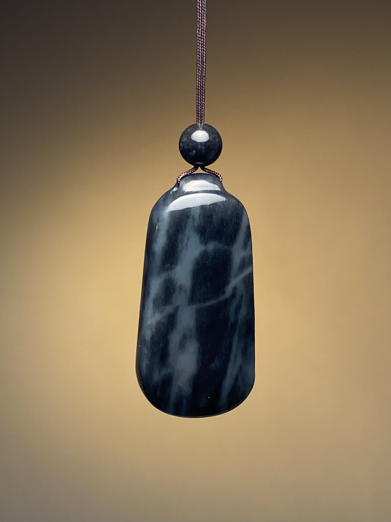 新疆和田玉青花《小平安牌》玉质油润 尺寸34*17*9.9㎜重12克