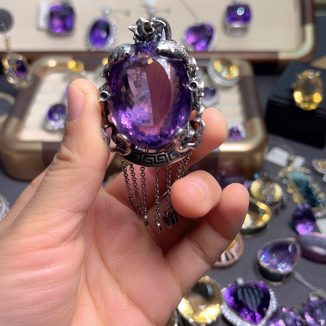 不***豆银S925镶嵌颈饰水晶