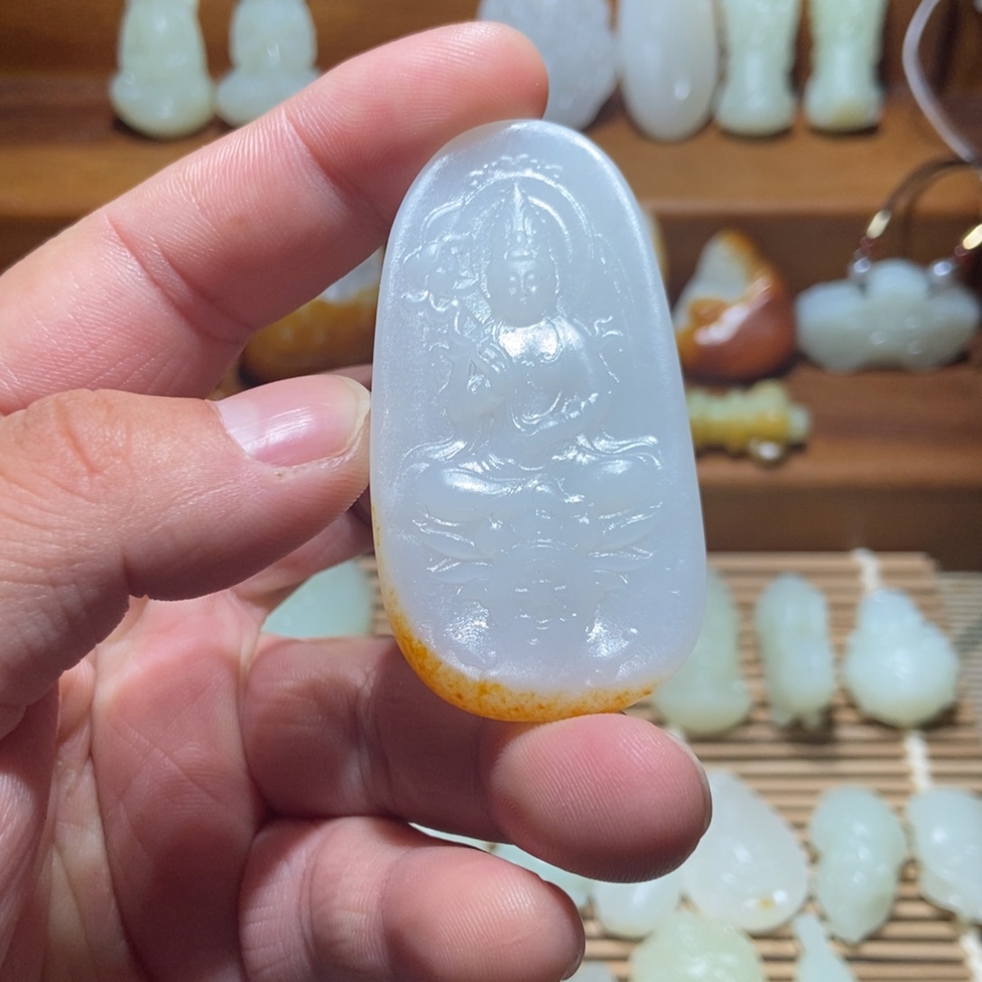 和田玉未镶嵌颈饰