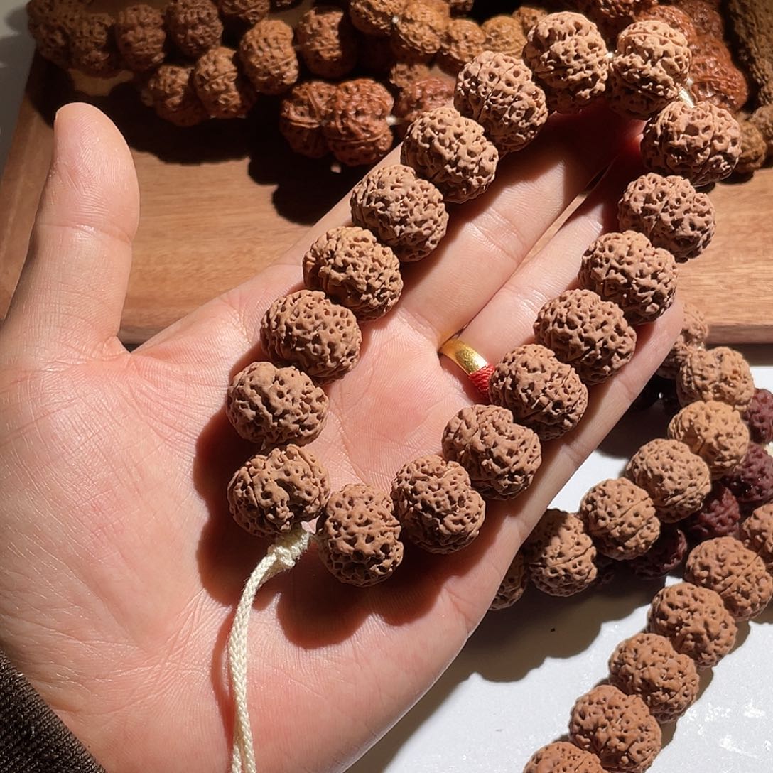 吊坠金刚菩提20定制玉脂蜂王