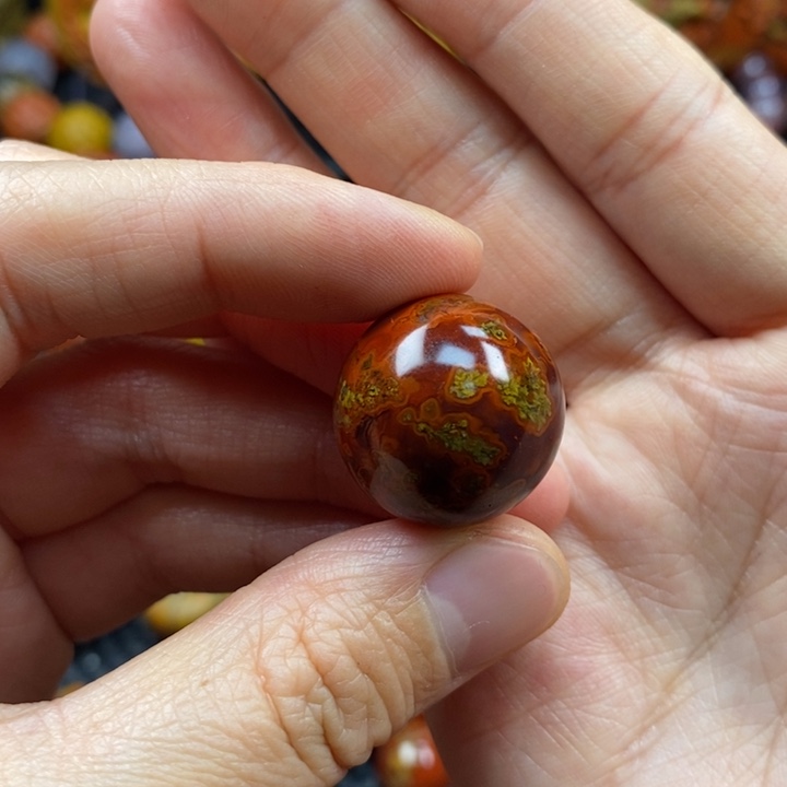 赵***令玛瑙/玉髓未镶嵌圆珠战国红圆珠