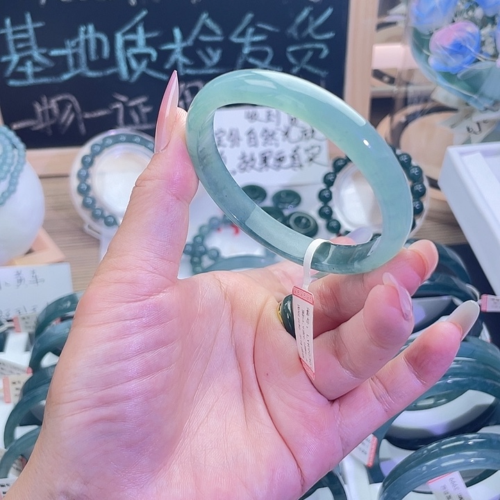 翡翠手镯未镶嵌正圈54-55圈白月光
