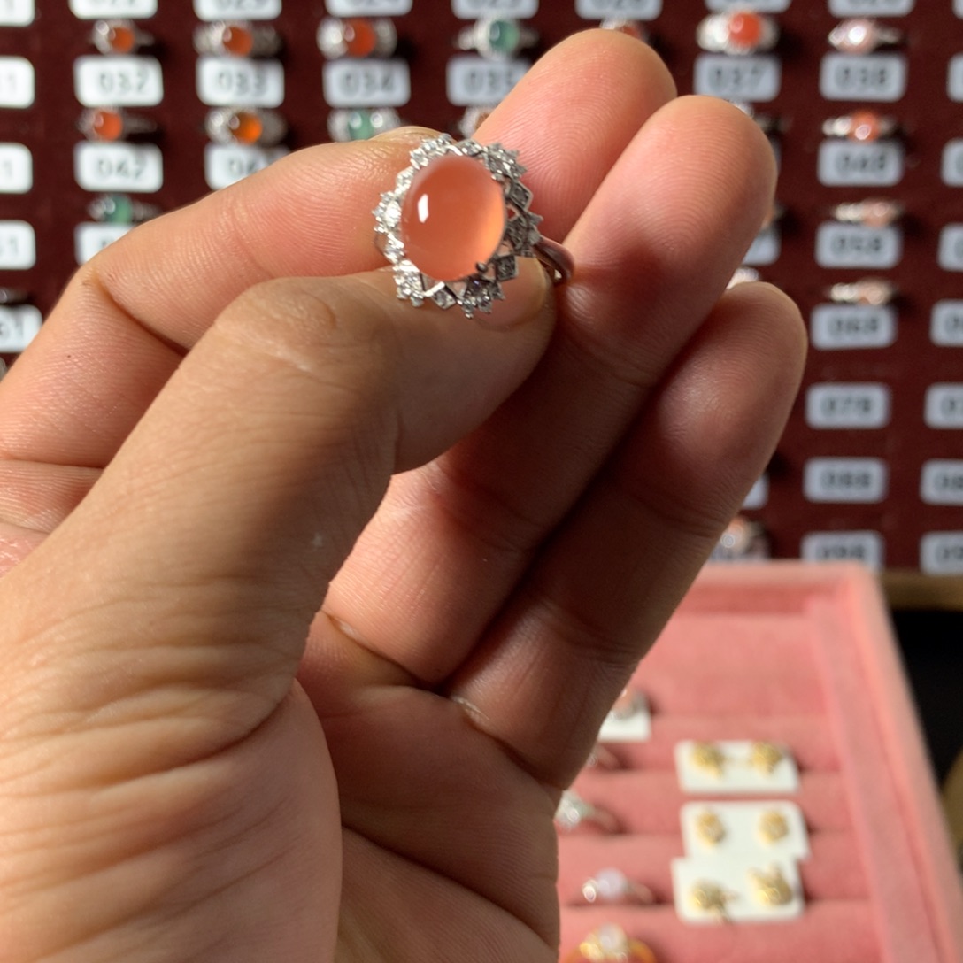 瑅***妹翡翠未镶嵌戒指103