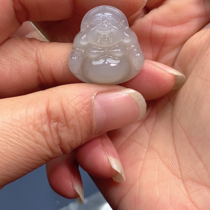 和田玉颈饰未镶嵌致***使