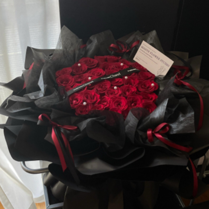 214福利款【经典红玫瑰】33支红玫瑰 黑白包装可选