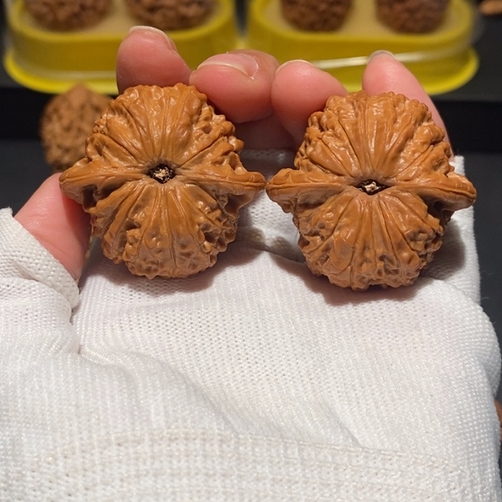 祈***～吊坠文玩核桃文玩核桃39尺血麒麟