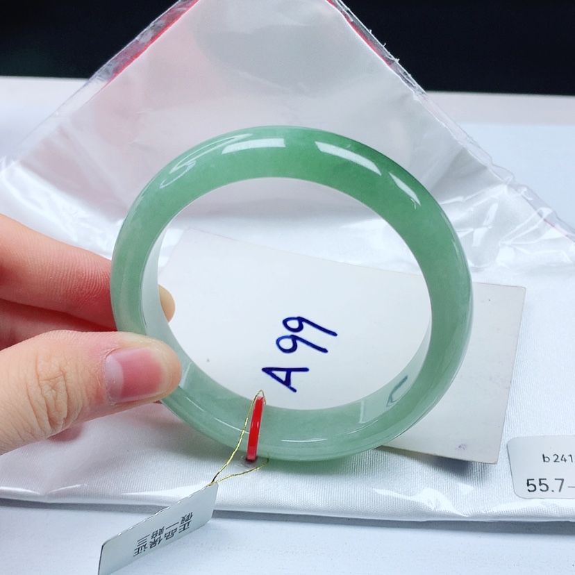 【闪购商品】翡翠手镯未镶嵌天然缅甸a货手镯55+