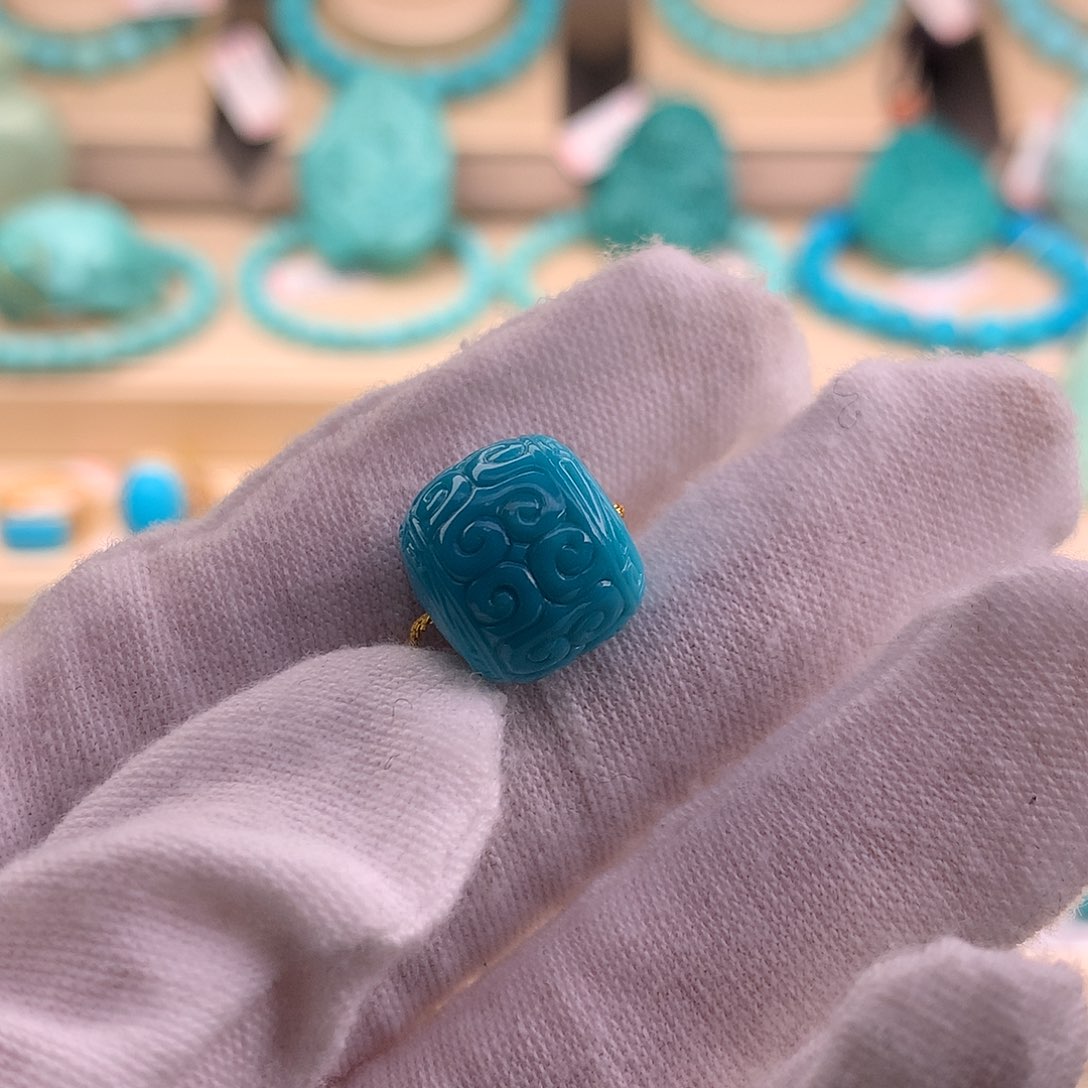 绿松石珠宝奇石未镶嵌13.3*11.9mm