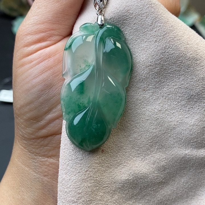 石英质玉挂件未镶嵌