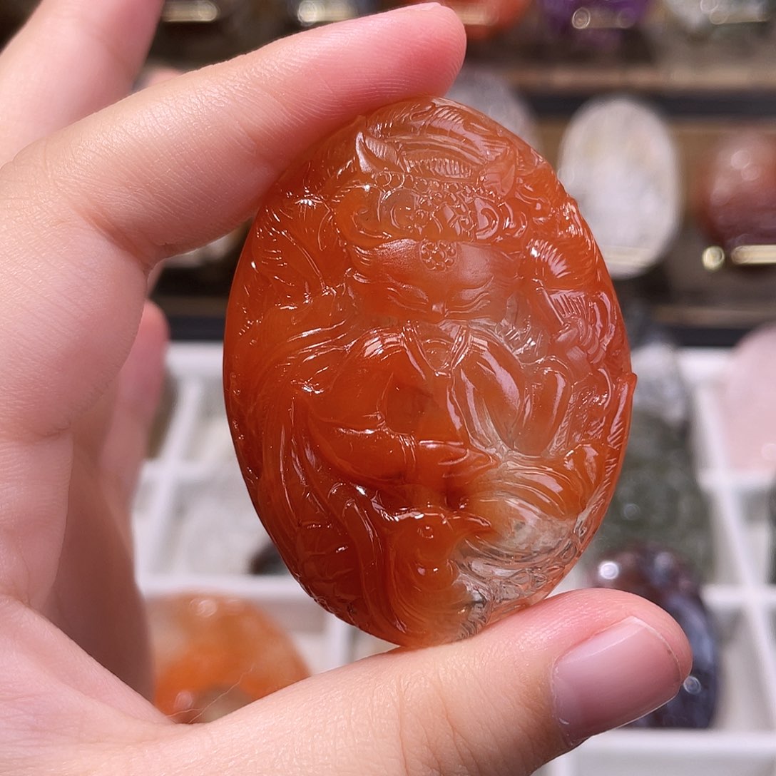 颈饰未镶嵌水晶红兔毛