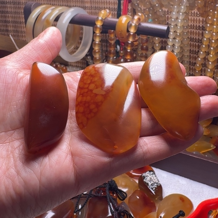 鸿***雁玛瑙/玉髓合金颈饰006