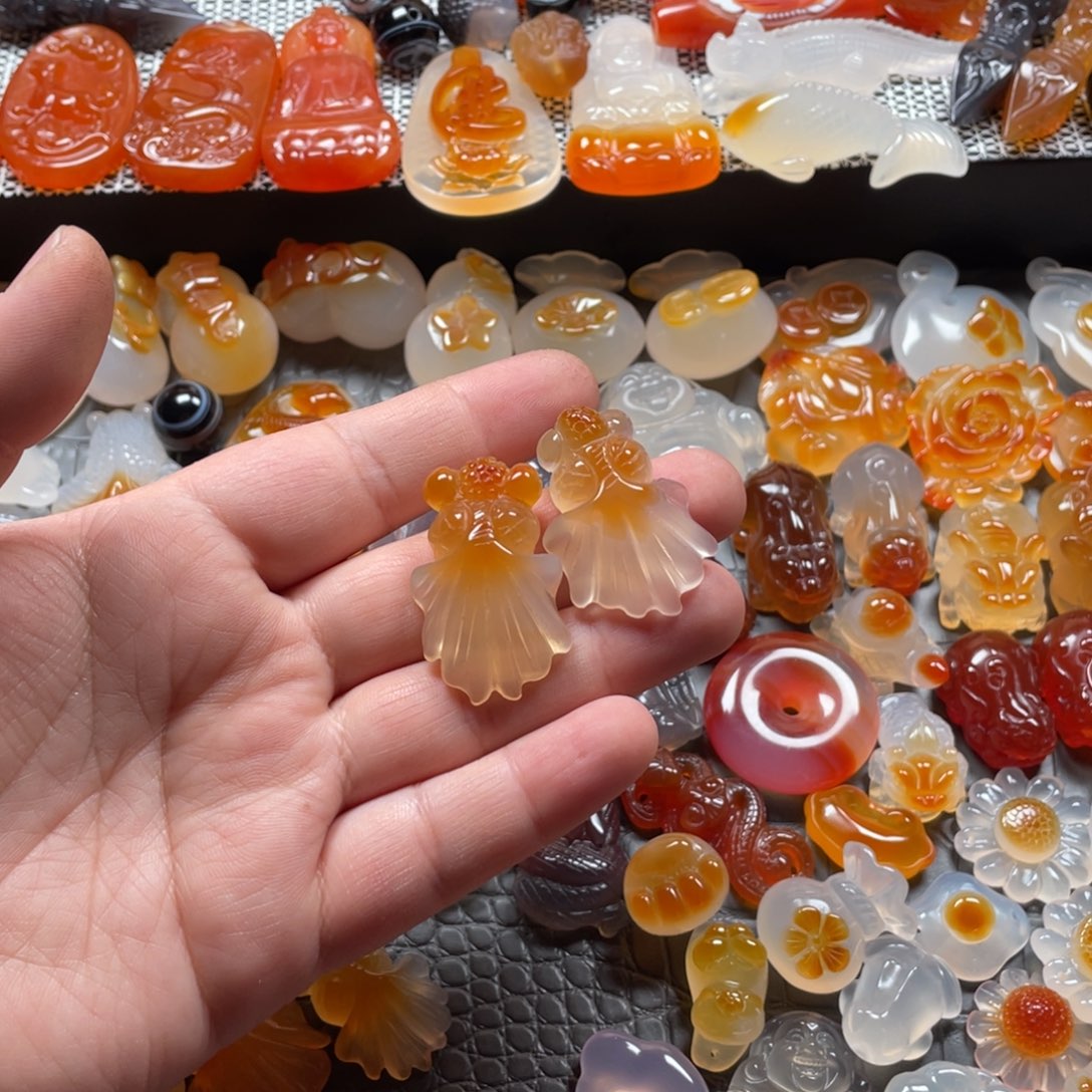 玛瑙/玉髓颈饰未镶嵌