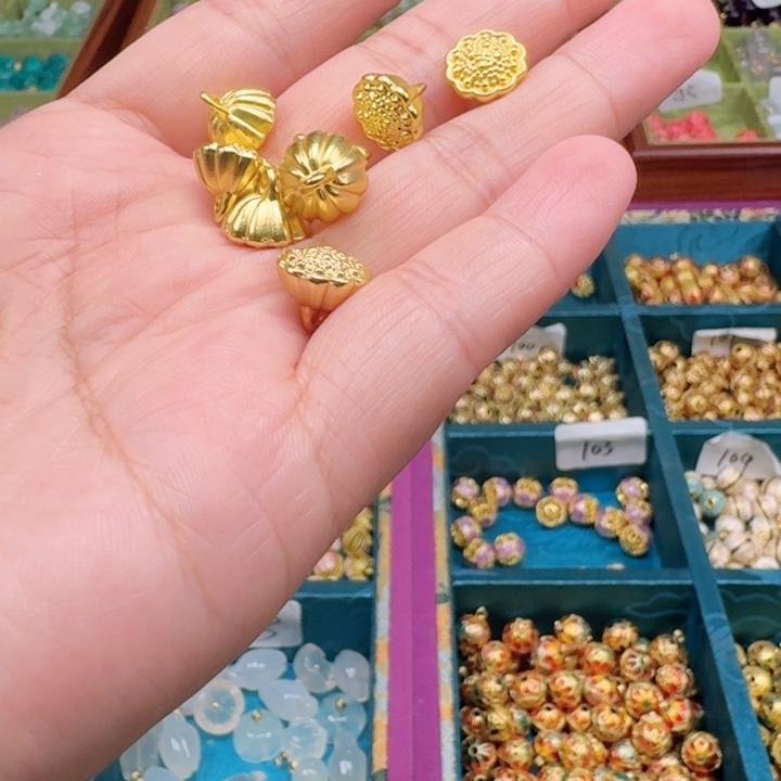 非遗传承手工圆珠扣