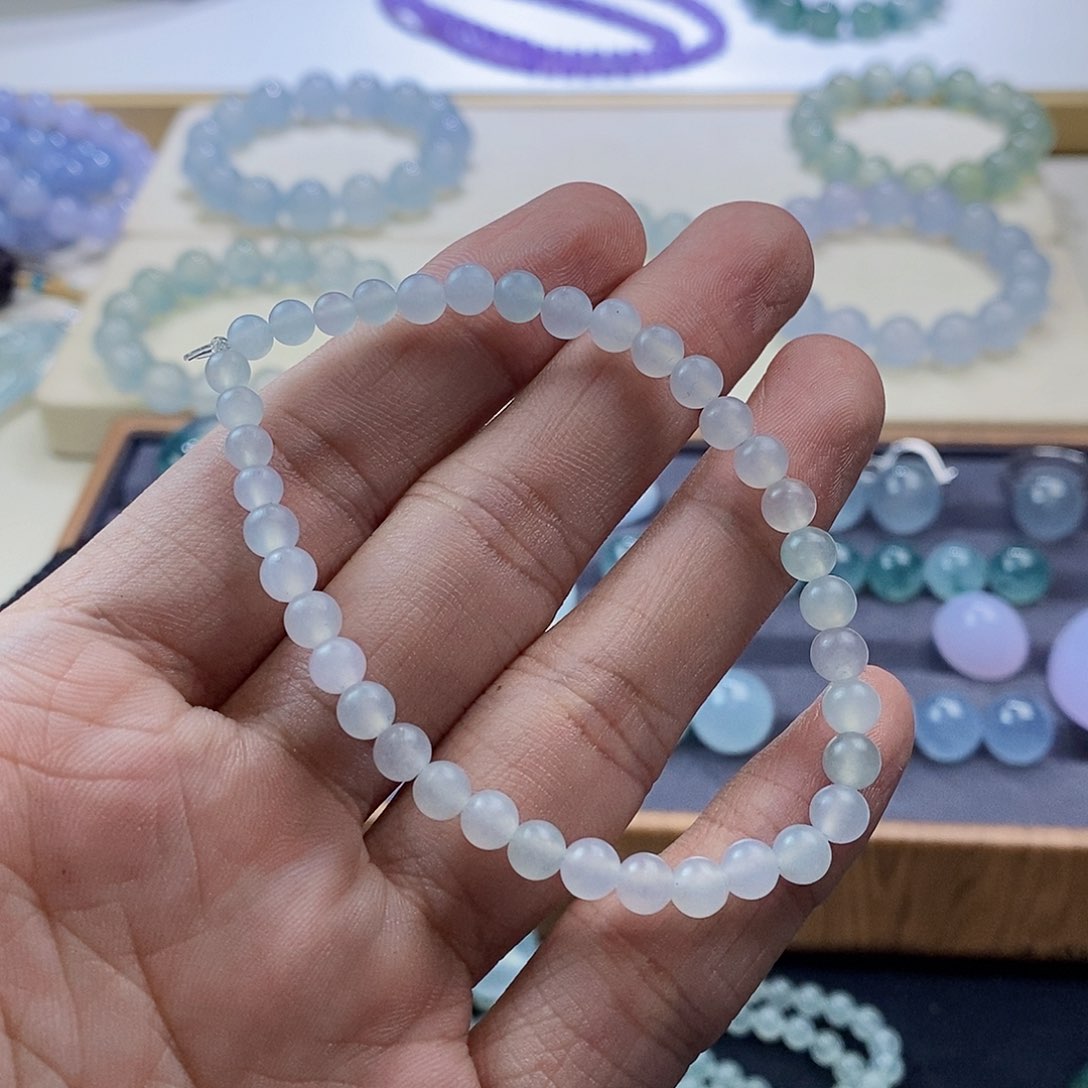 未镶嵌定制翡翠翡翠