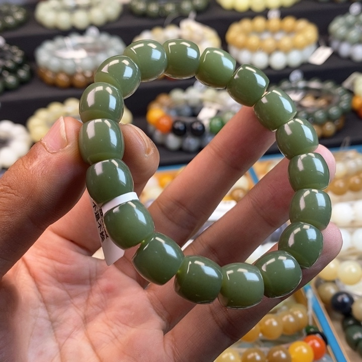 未镶嵌和田玉手链大**爸