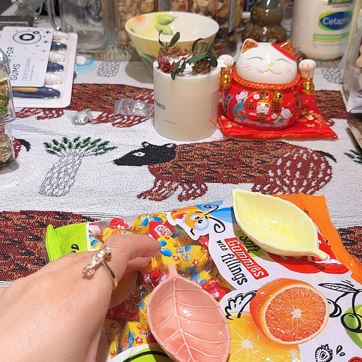 瓷片Duoghkjjgguiok